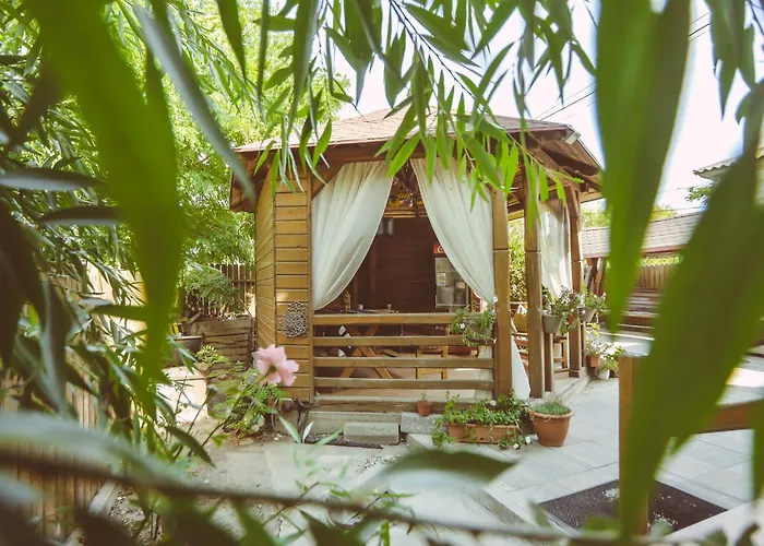 Casa Mister בית הארחה 4*