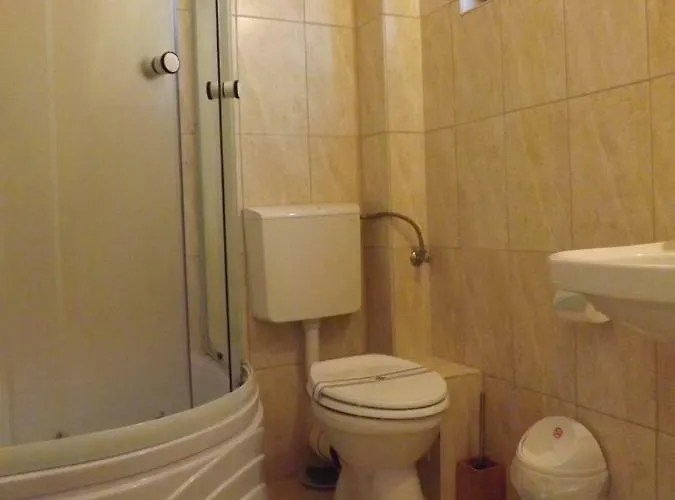 Casa Mister בית הארחה 4*